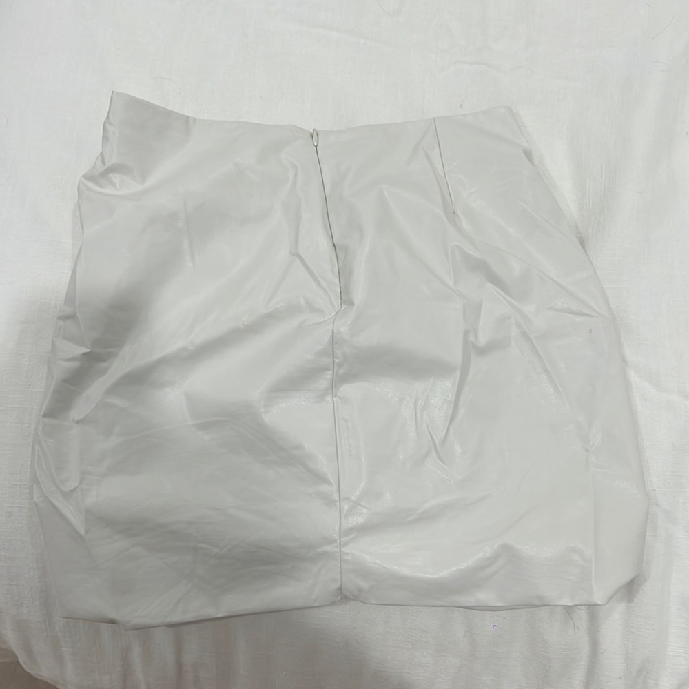 White leather mini skirt